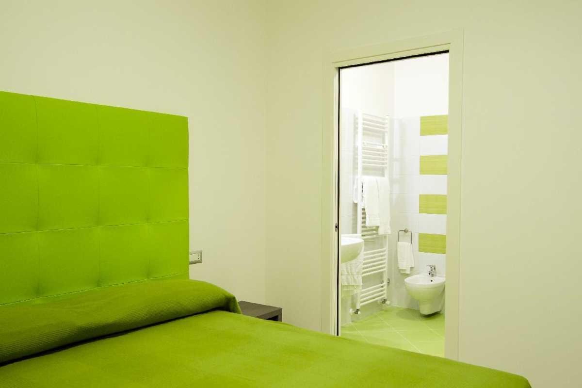 גרוטמארה Hotel La Maestra מראה חיצוני תמונה