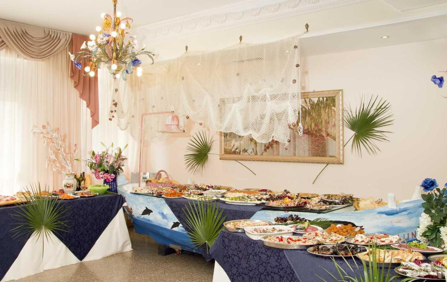 גרוטמארה Hotel La Maestra מראה חיצוני תמונה
